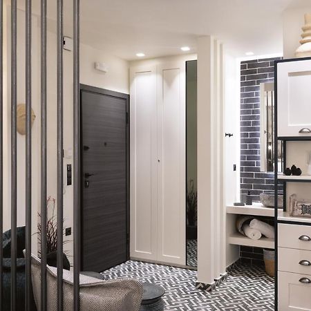Adrianou At Heart Of Plaka Apartment Атина Екстериор снимка