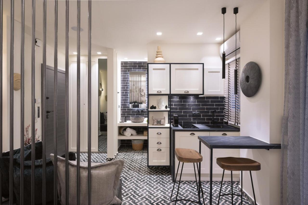 Adrianou At Heart Of Plaka Apartment Атина Екстериор снимка