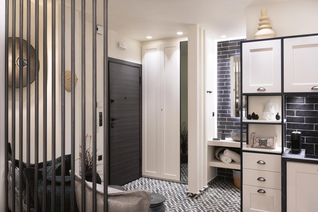 Adrianou At Heart Of Plaka Apartment Атина Екстериор снимка